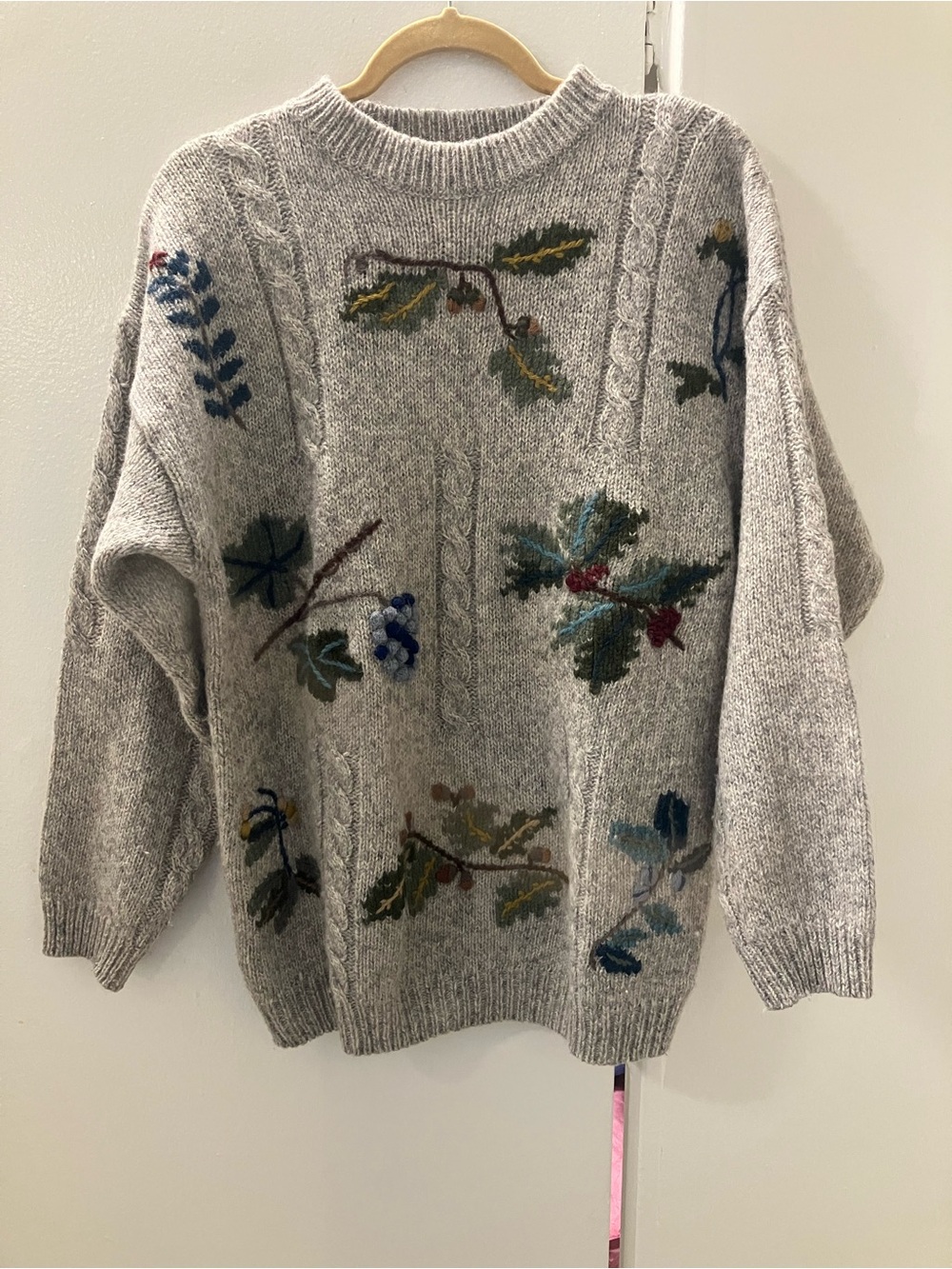 Vintage Eddie Bauer Womens  Wool Sweater Cottagecore Fall Embroidered Acorn Sz M